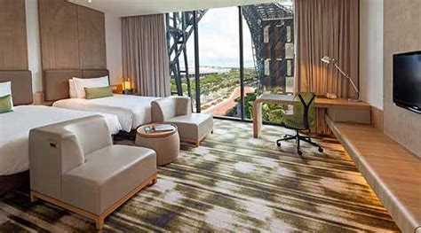 crowne plaza singapore airport day rooms